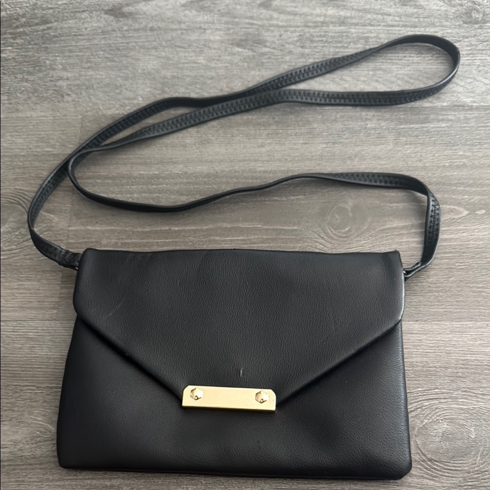Elegant Black Leather Crossbody Bag